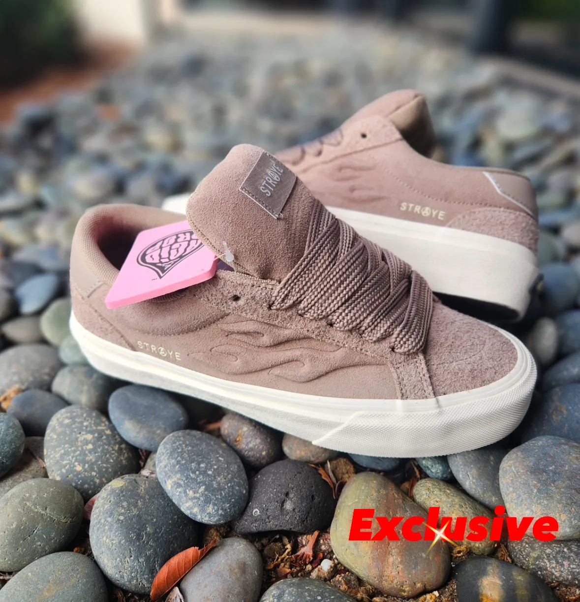 STRAYE LOGAN PUFF TAUPE 'LA FLAME' High Top Skate Shoes Uk