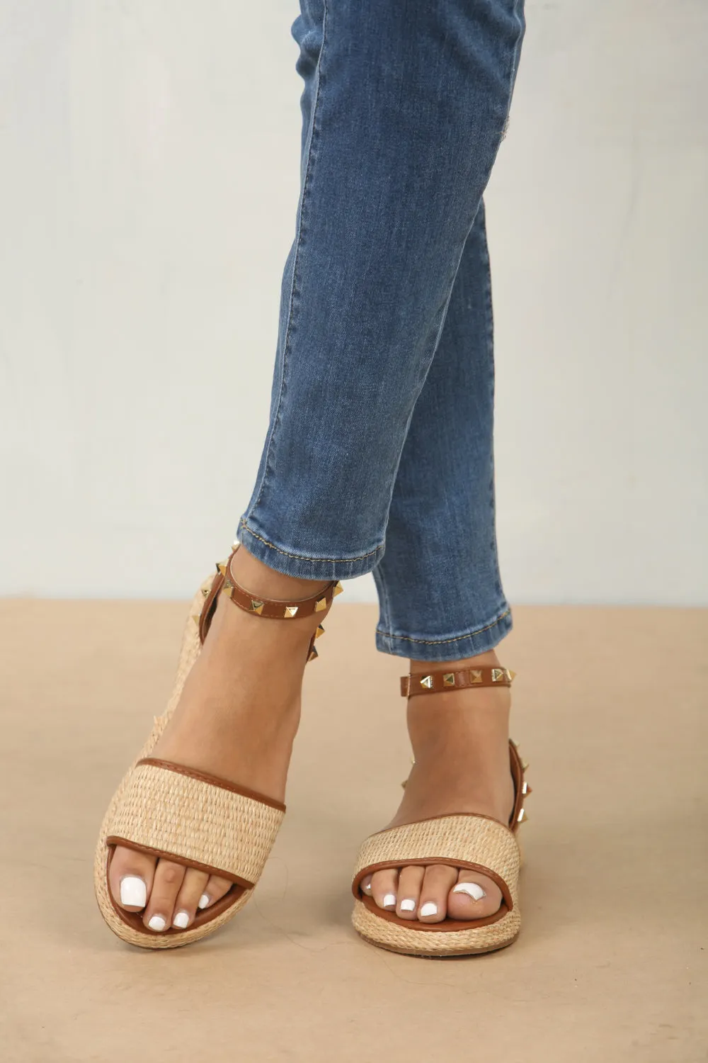 Jesus Slppers STUDDED RAFFIA CLOSED BACK ANKLE STRAP SANDALS IN TAN