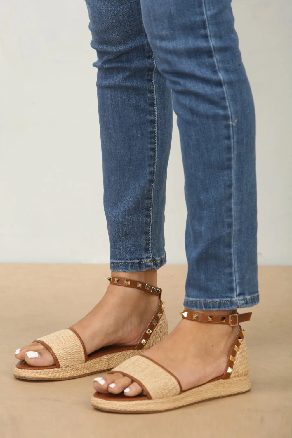 STUDDED RAFFIA CLOSED BACK ANKLE STRAP SANDALS IN TAN Waffle House Slides