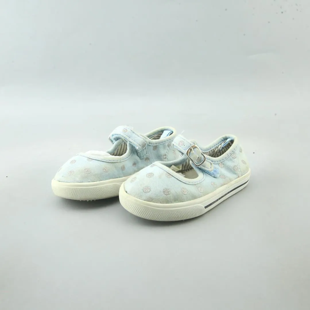 Sandals Church Anaheim OSHKOSH B'GOSH .