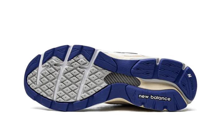 New Balance 990V3 - Made In USA Cream Blue New Balance Green Black