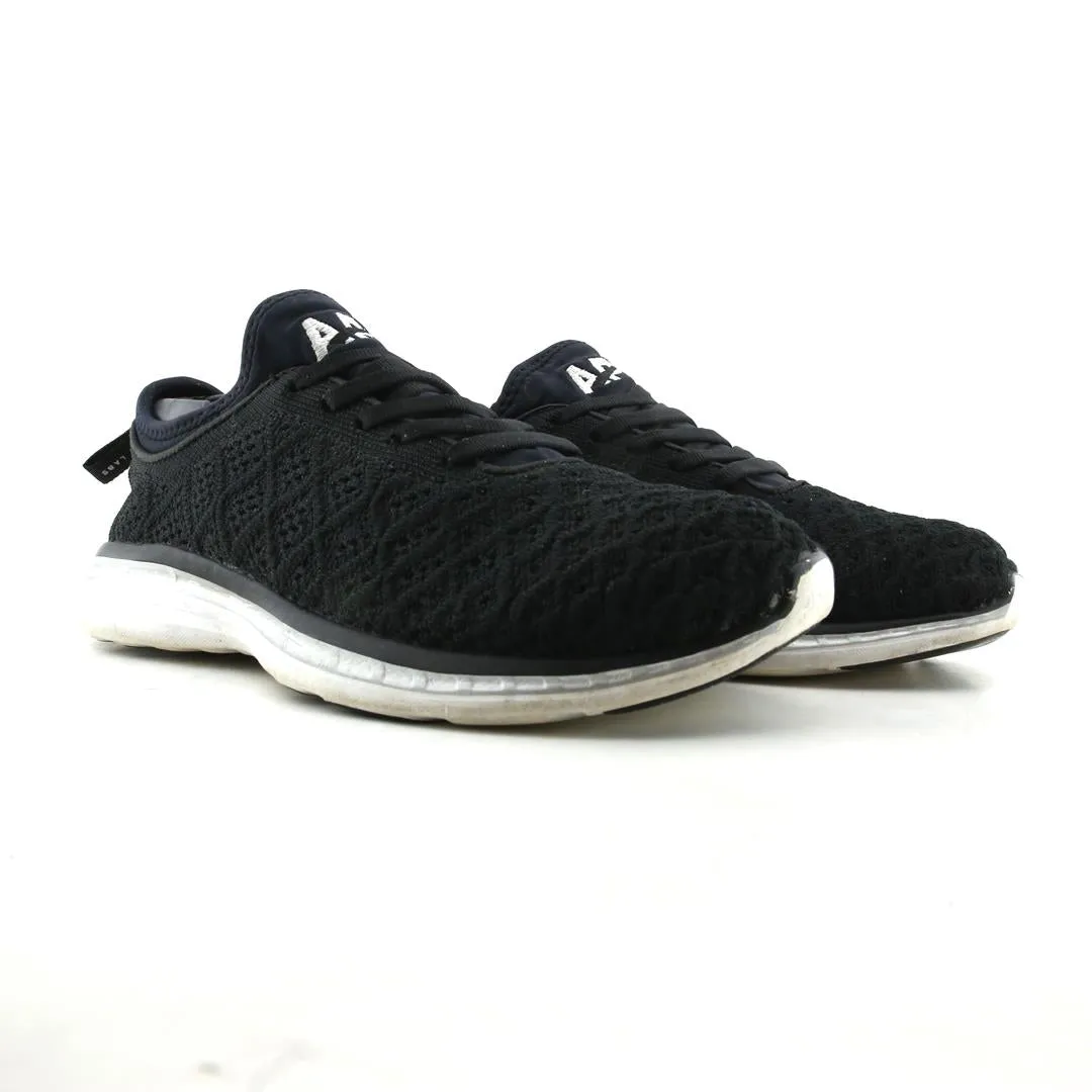 Cartoon Shoes Running APL TECHLOOM PHANTOM