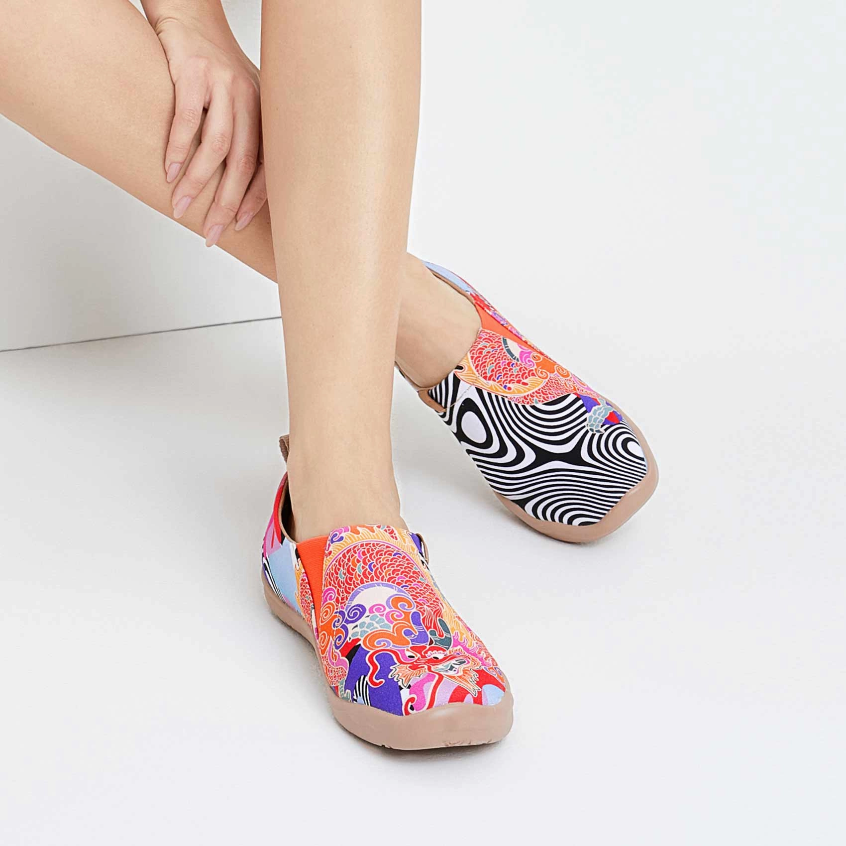 Flying Dragon Toledo I Women Best Walking Casual Shoes For Travel