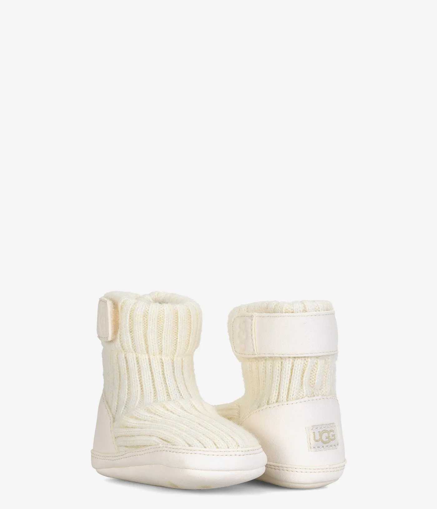 White Cowboy Boots UGG Baby Skylar and Beanie - Kids