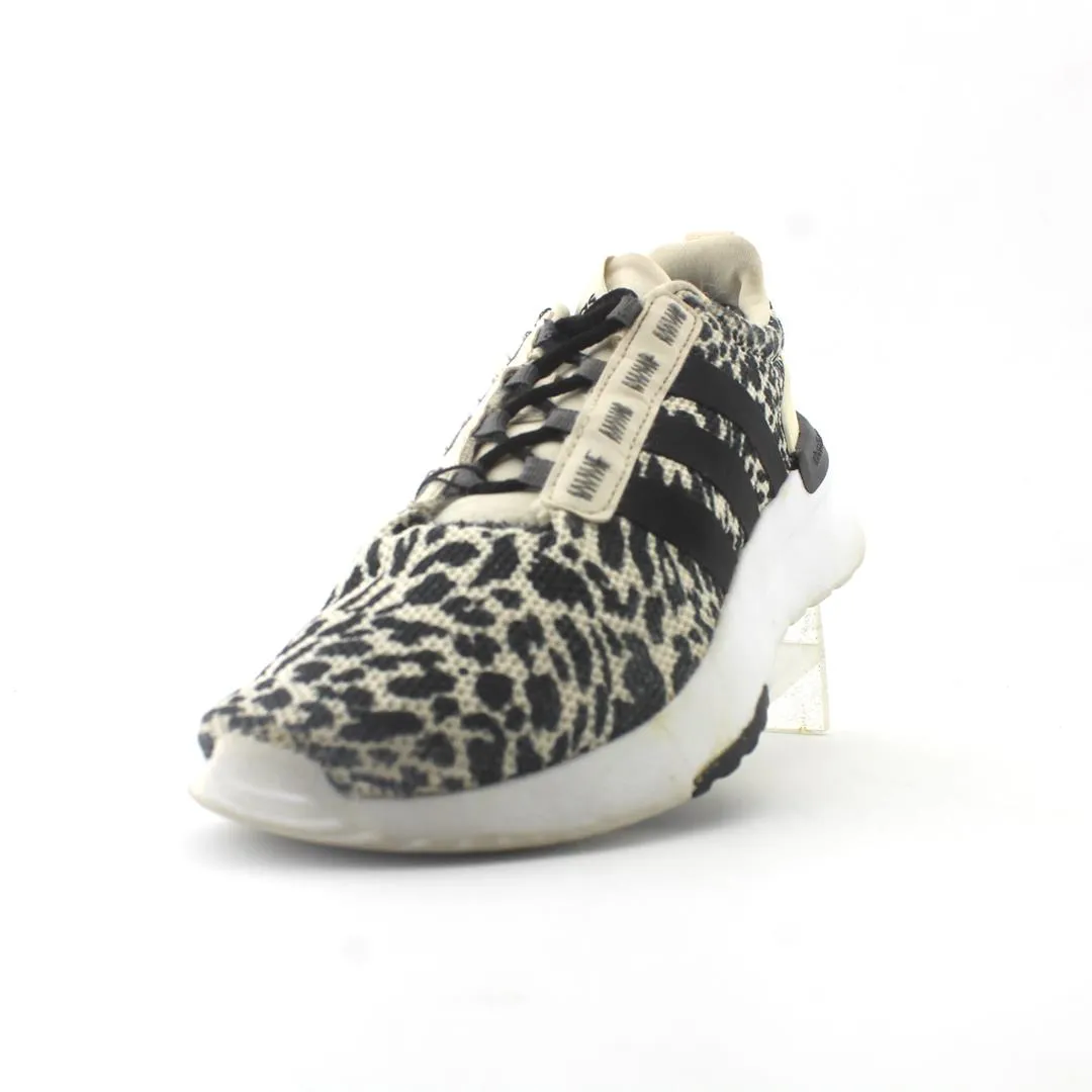 ADIDAS CLOUD FOAM Running Shoes Size 2