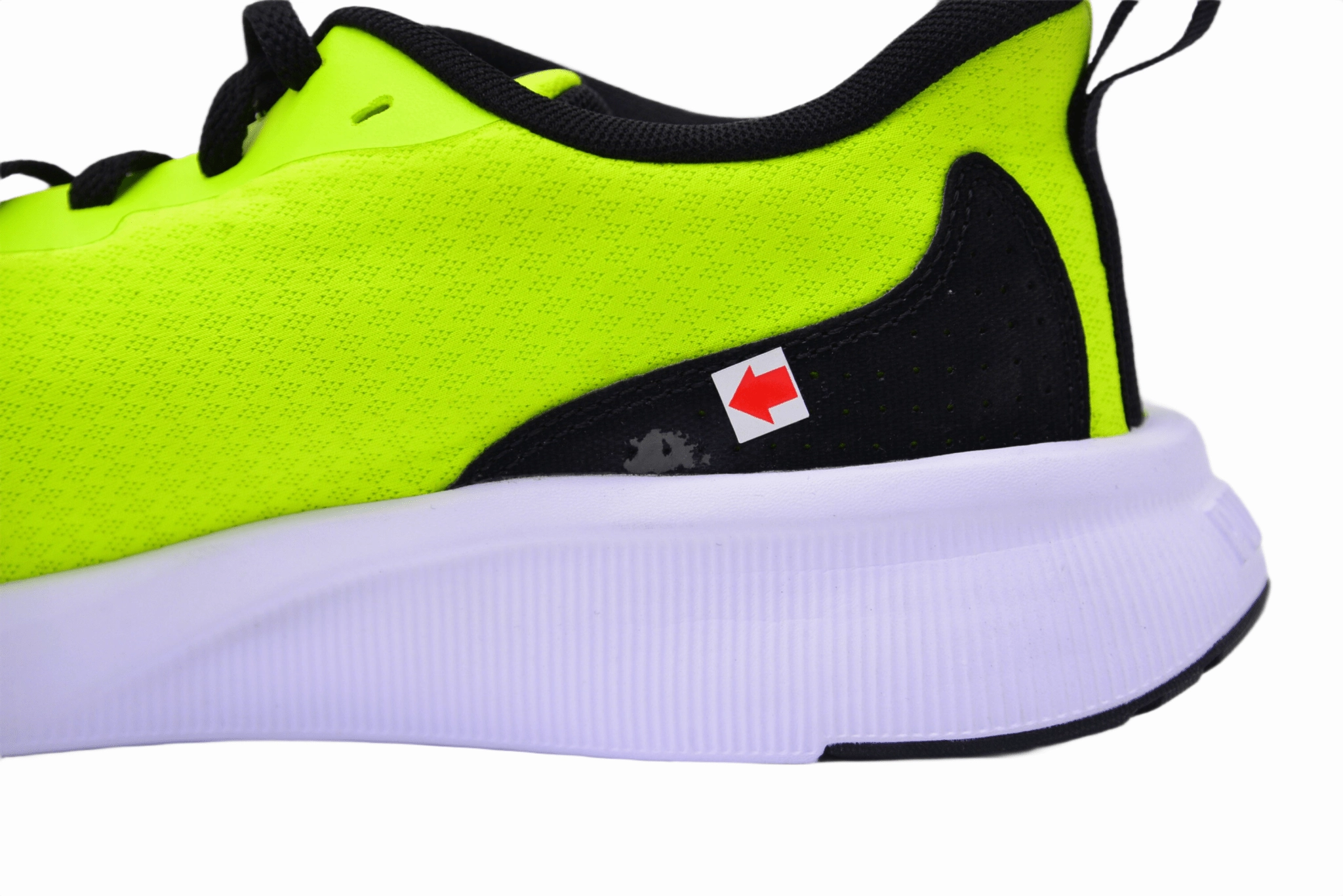 PUMA WOMEN SHOES Size 39 ROW11 Best Grip On Basketball Shoes