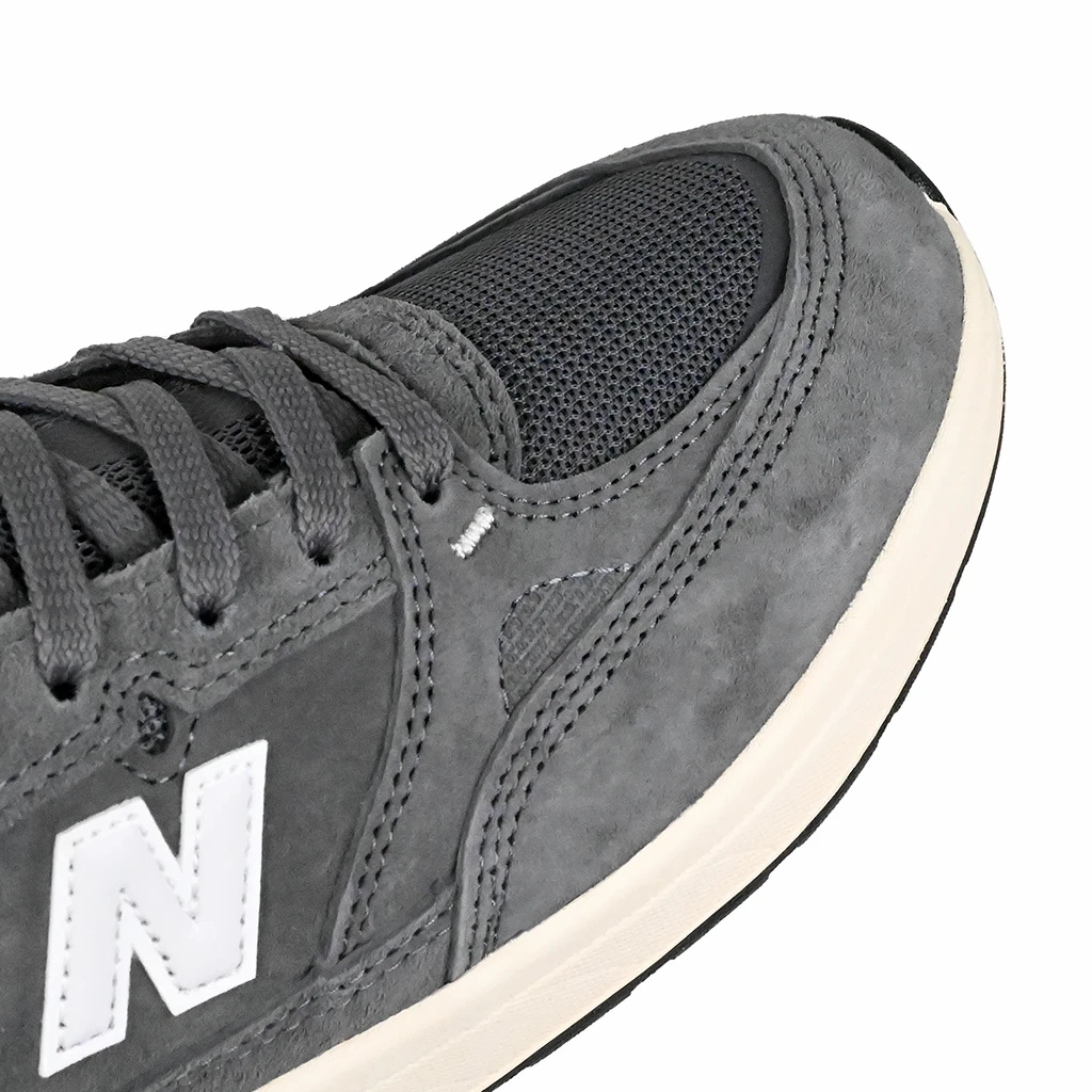New Balance Numeric NM933 Skateboarding Shoe Fat Tongue Skate