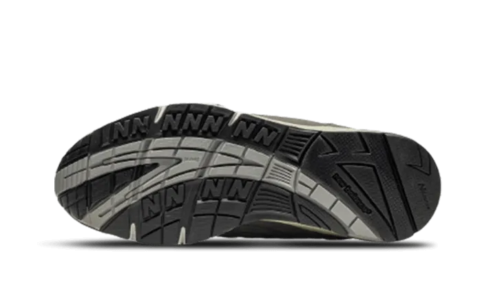 New Balance 991 Made In UK Castlerock Navy Red And White New Balance 327