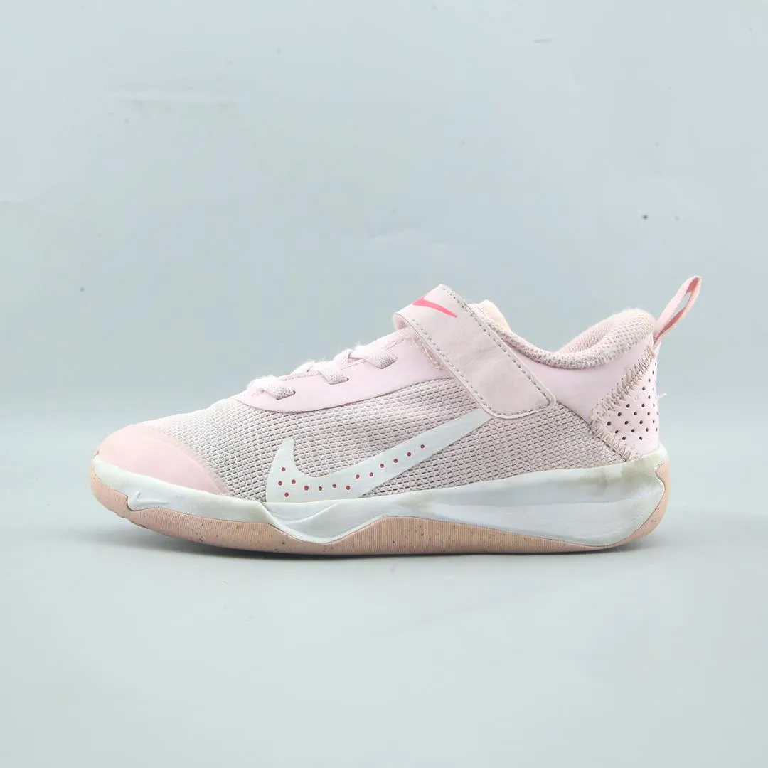 Nike Shoes For Jogging NIKE OMNI MULTI-COURT