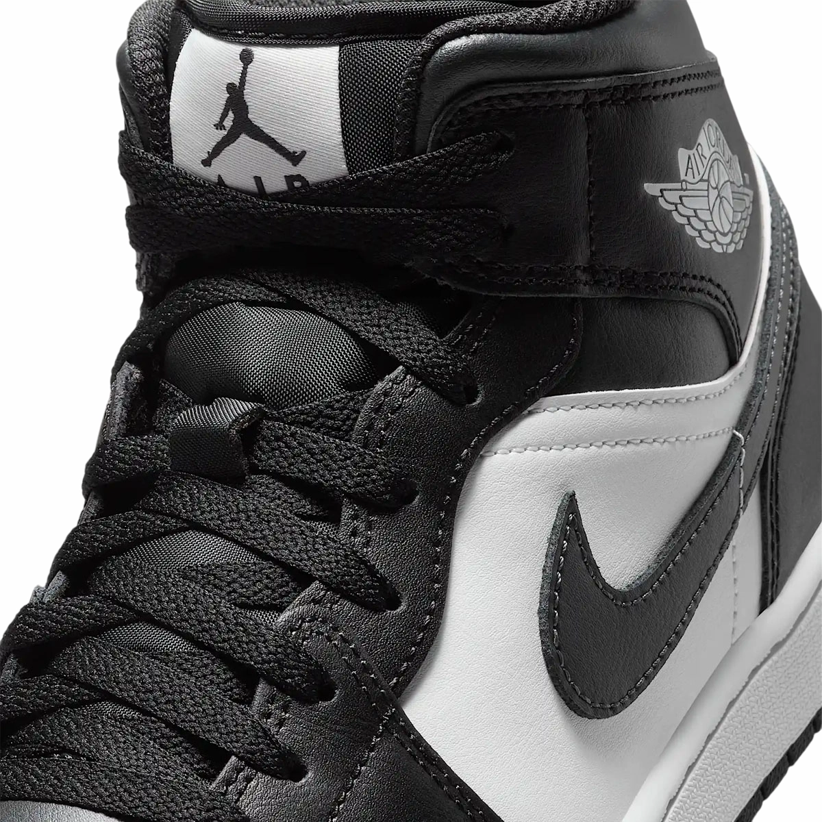 Air Jordan 1 Mid 'Off Noir Toe' Nike Outlet Golf Shoes