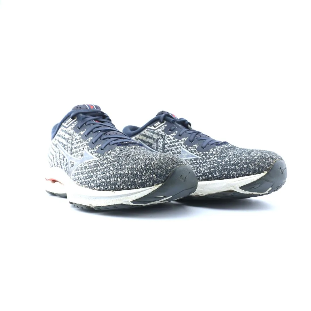 Go Run Shoes MIZUNO WAVE INSPIRE 17