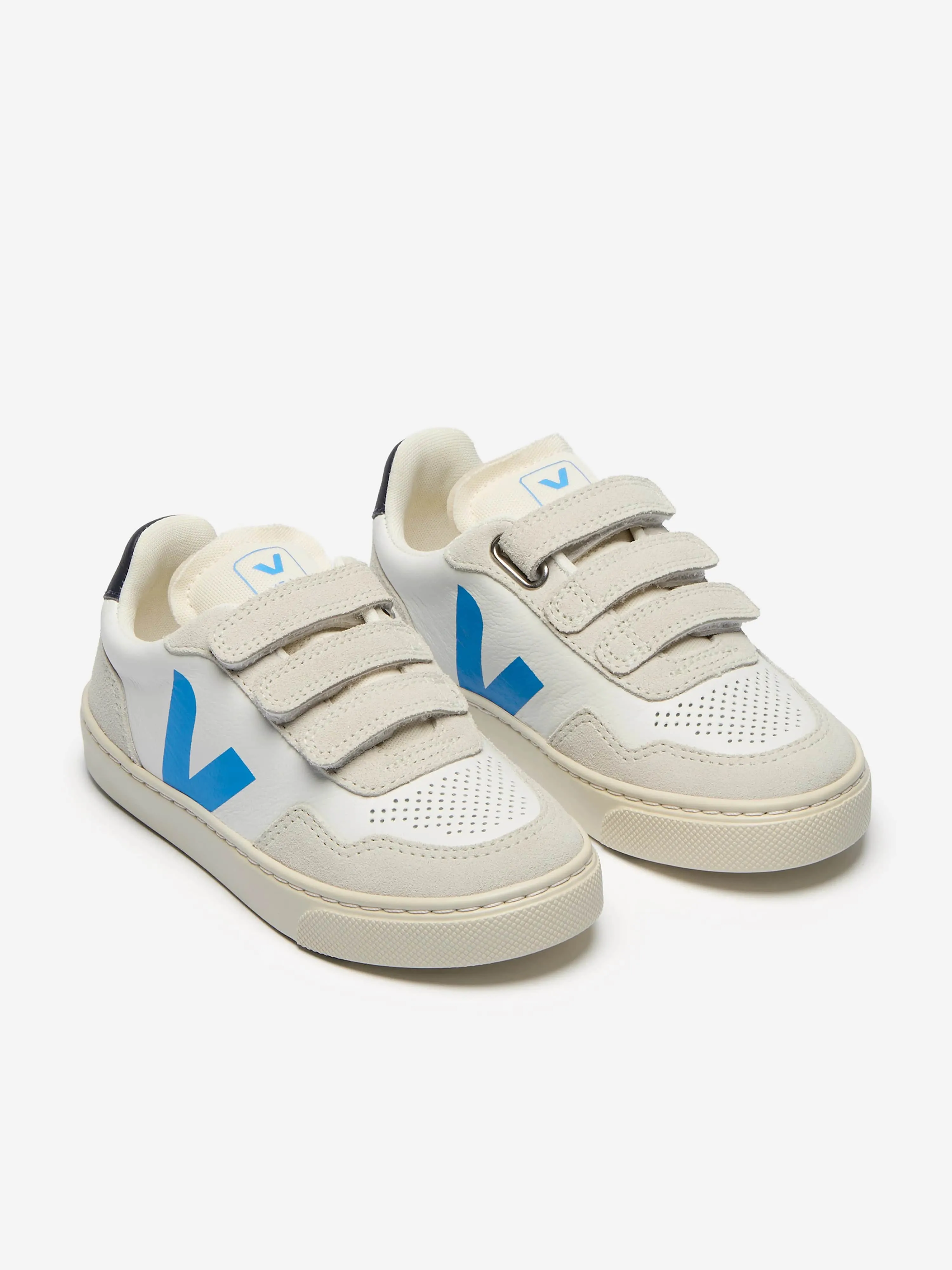 Veja Kids O.T Leather Small V-90 Trainers in White Nanoflex Training Shoes