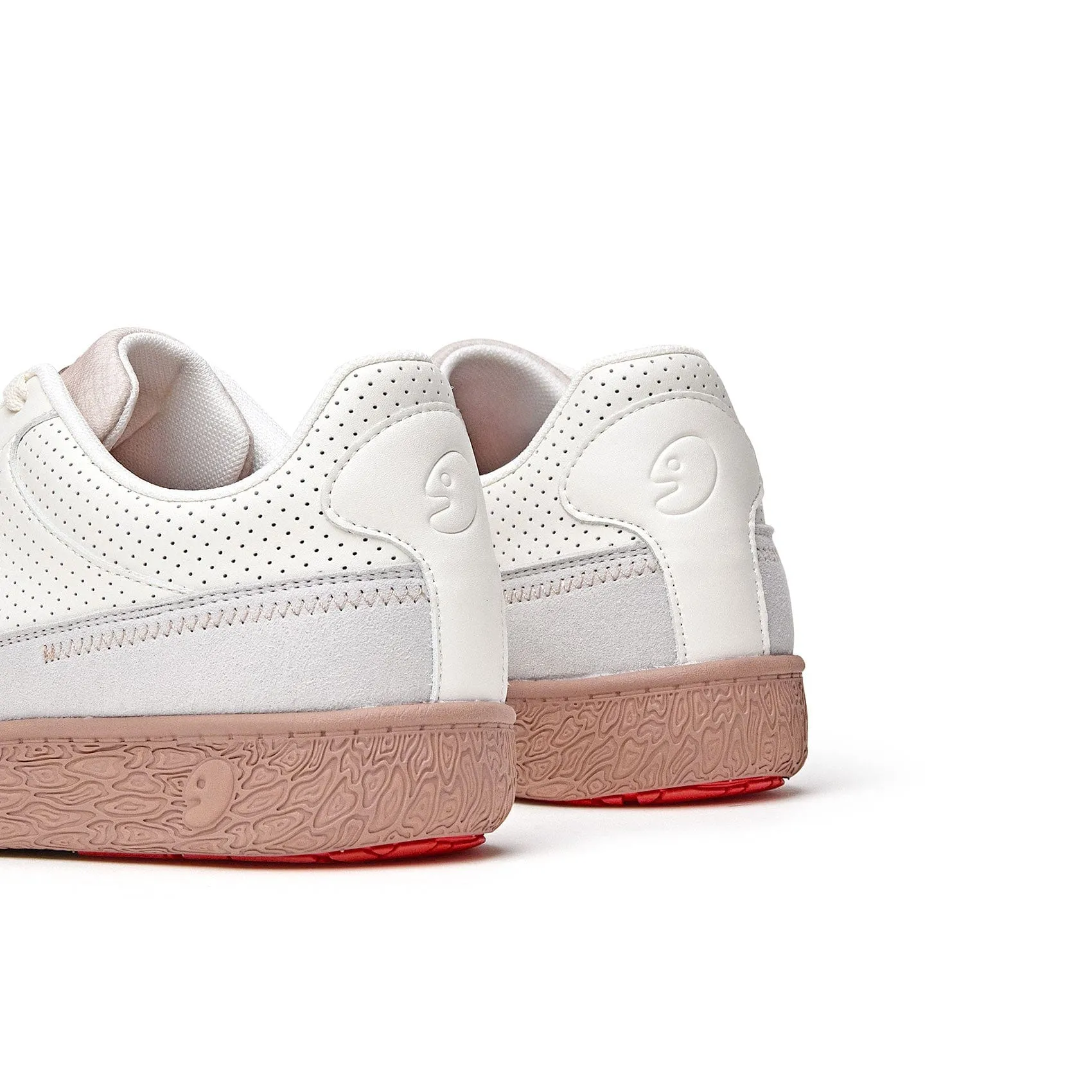 White Smoke Avila III Men Skate Shoes Reviews