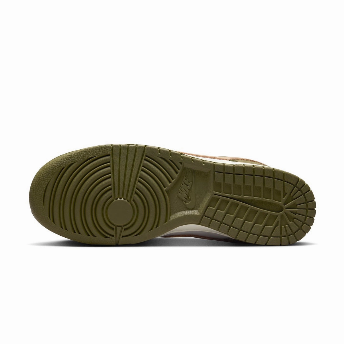Dunk Low Retro Premium 'Medium Olive' Nike Trekking Shoes