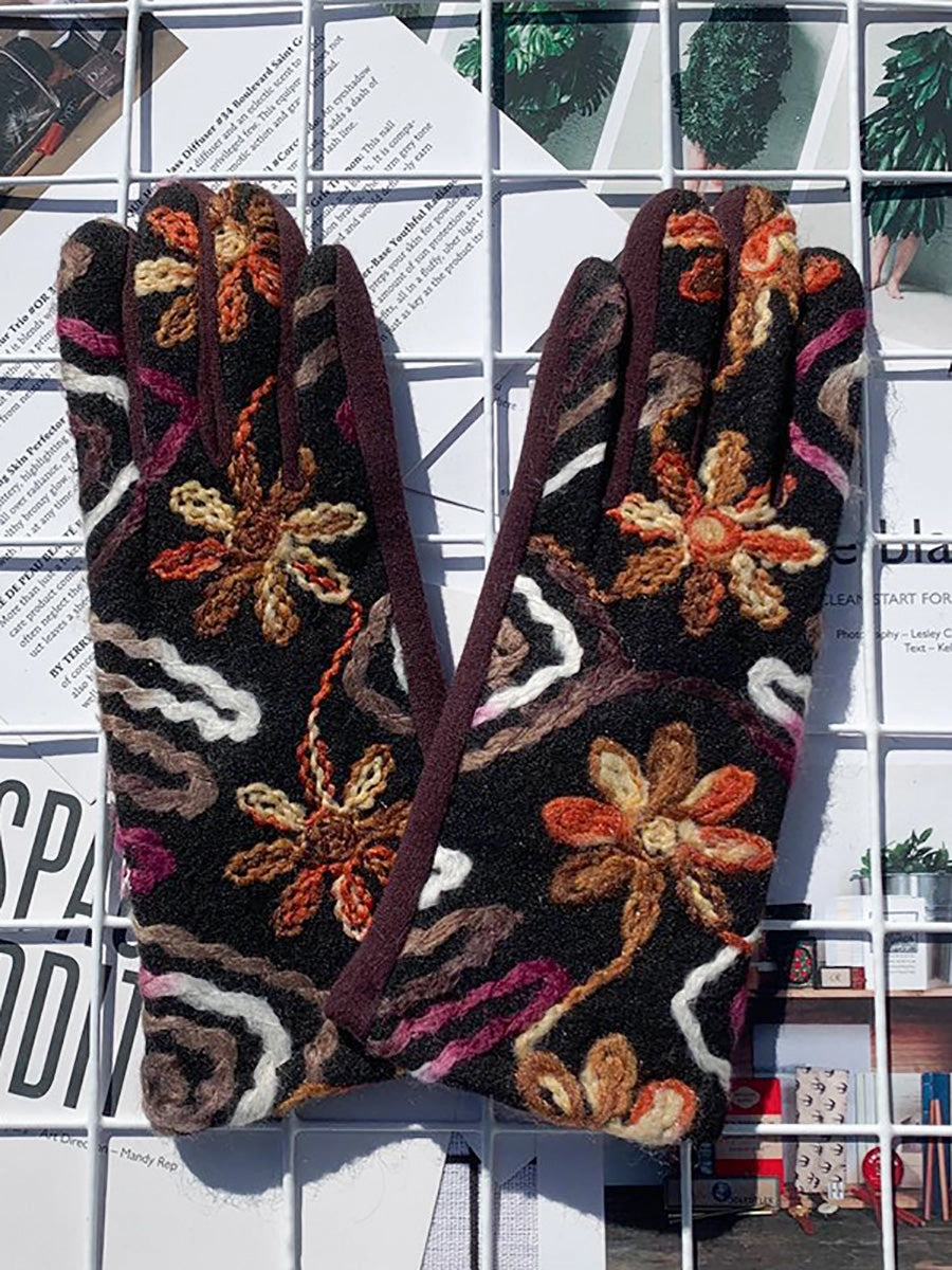 Women Winter Ethnic Warm Outdoor Gloves AT1095 Good Shoes For Trail Walking