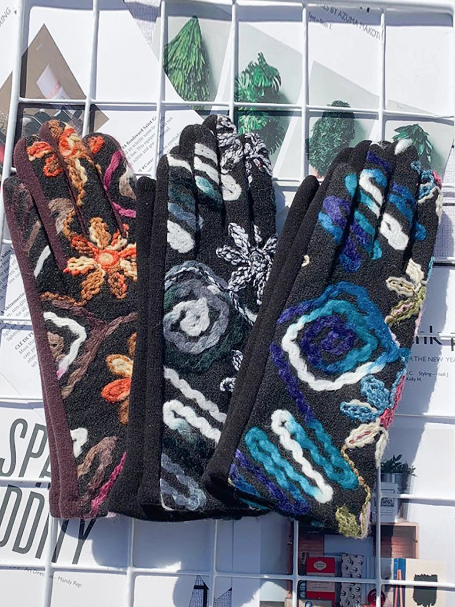 Women Winter Ethnic Warm Outdoor Gloves AT1095 Trail Shoes On The Road